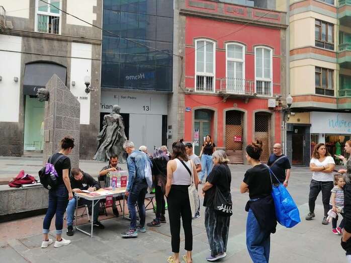 Imagen de la mesa de votación instalada en la calle de Triana, en la capital grancanaria/TA.